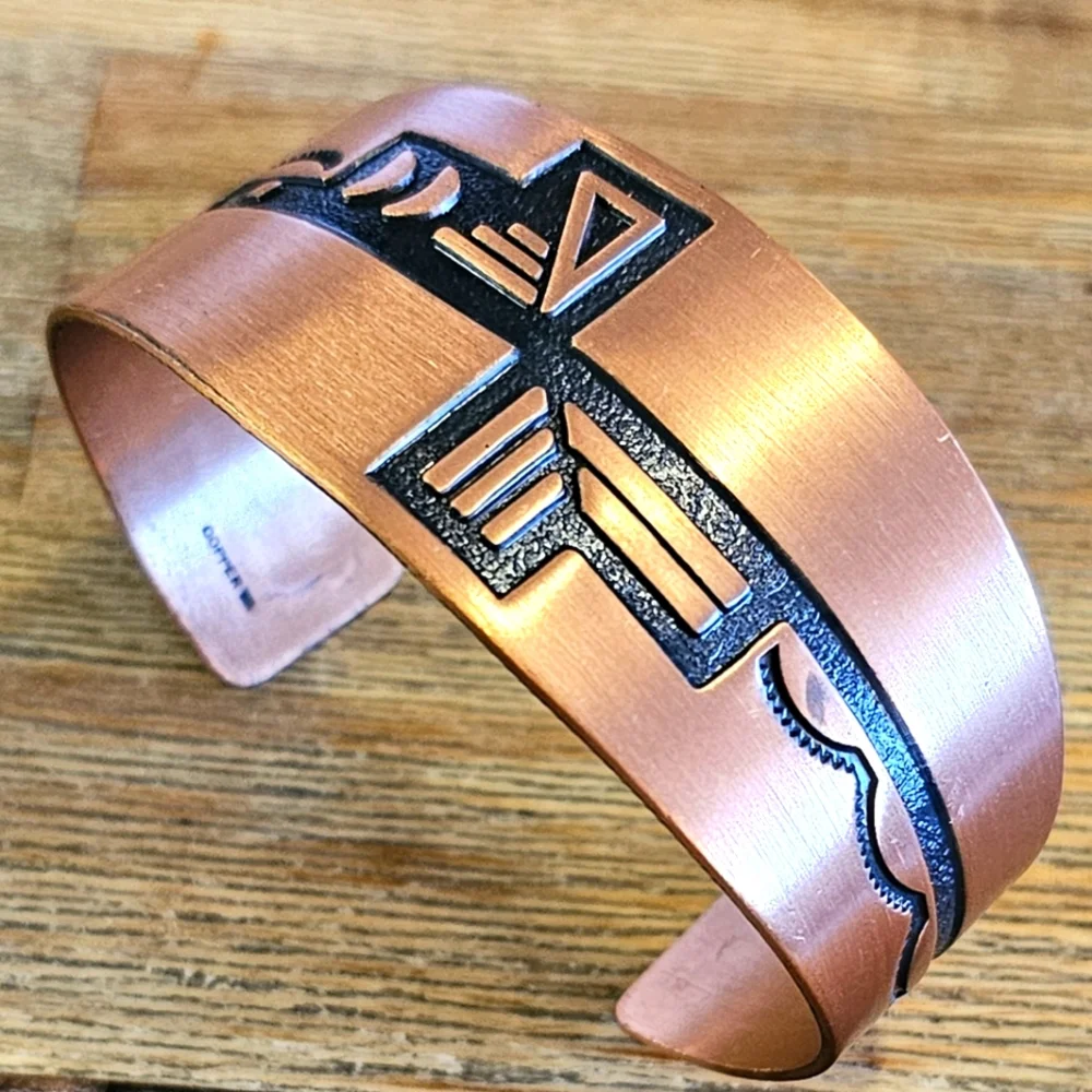 Vintage Handcrafted Wide Copper Southwestern Bracelet.